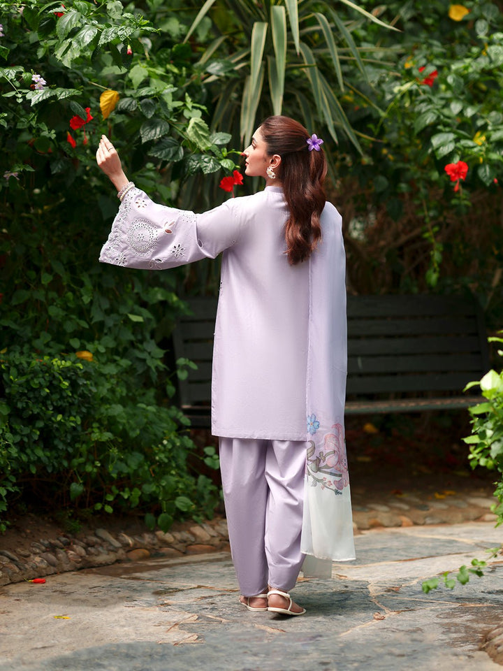 Delias - Deyarofficial