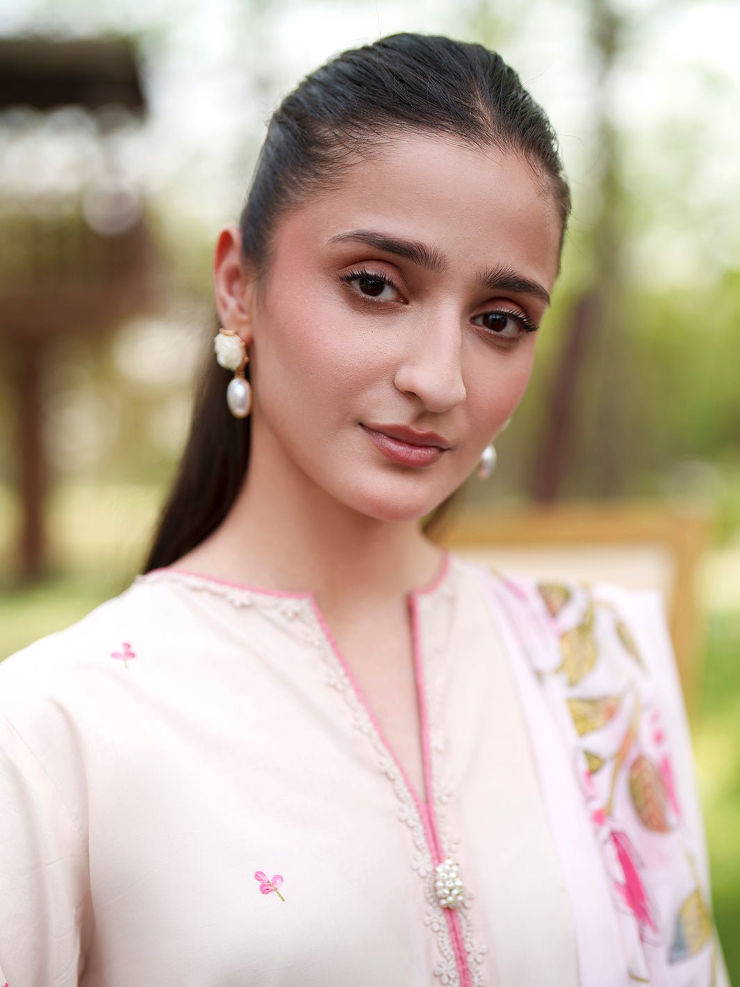 Lily - Deyarofficial
